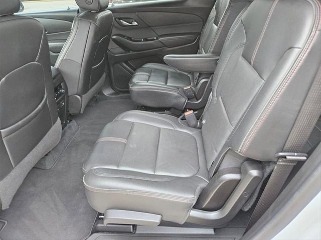 used 2022 Chevrolet Traverse car, priced at $30,800