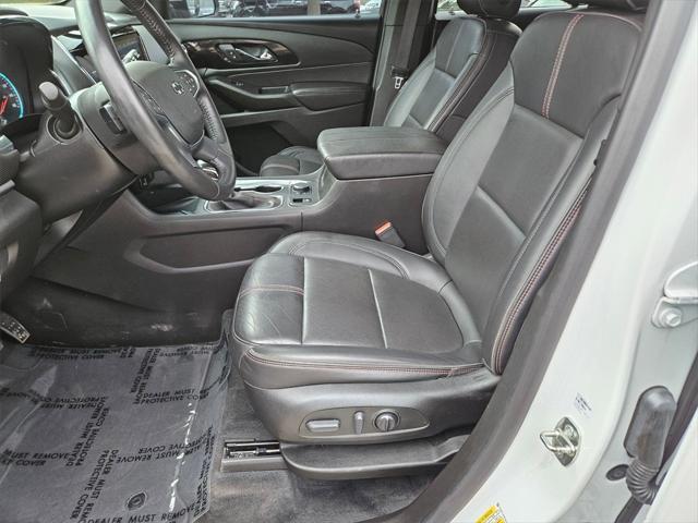 used 2022 Chevrolet Traverse car, priced at $30,800