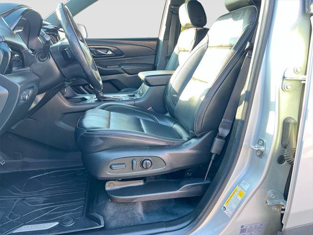 used 2022 Chevrolet Traverse car, priced at $31,600
