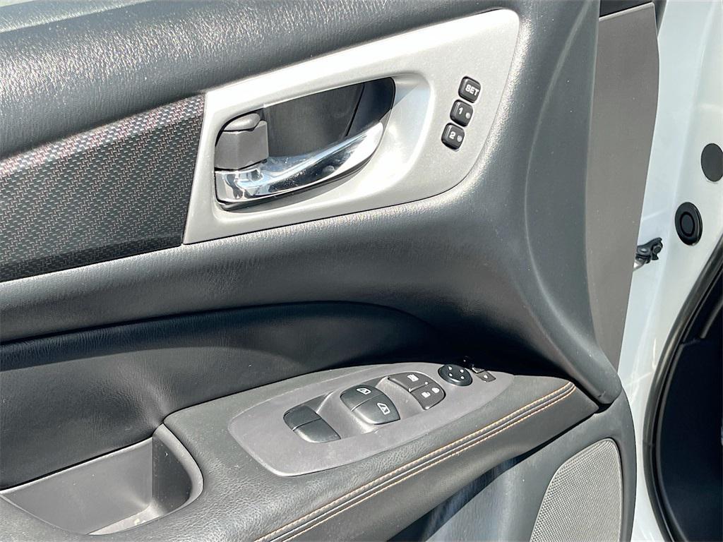 used 2020 Nissan Pathfinder car, priced at $18,800