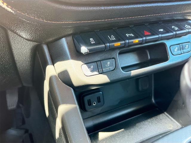 used 2022 GMC Canyon car, priced at $27,000
