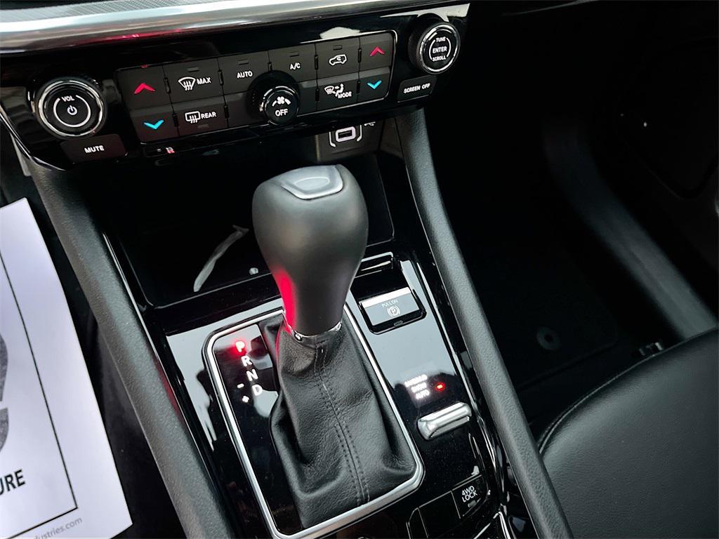 used 2024 Jeep Compass car, priced at $21,400
