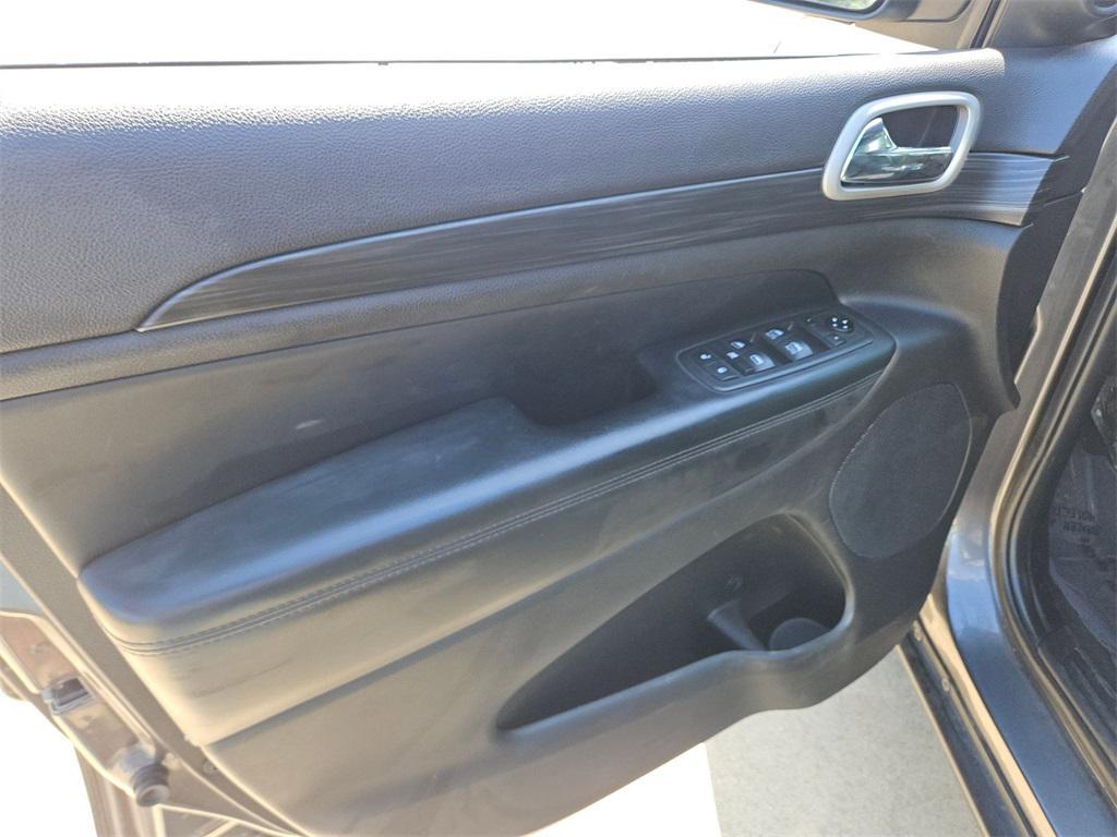 used 2021 Jeep Grand Cherokee car, priced at $20,500
