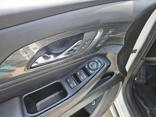 used 2023 Chevrolet Traverse car, priced at $36,000