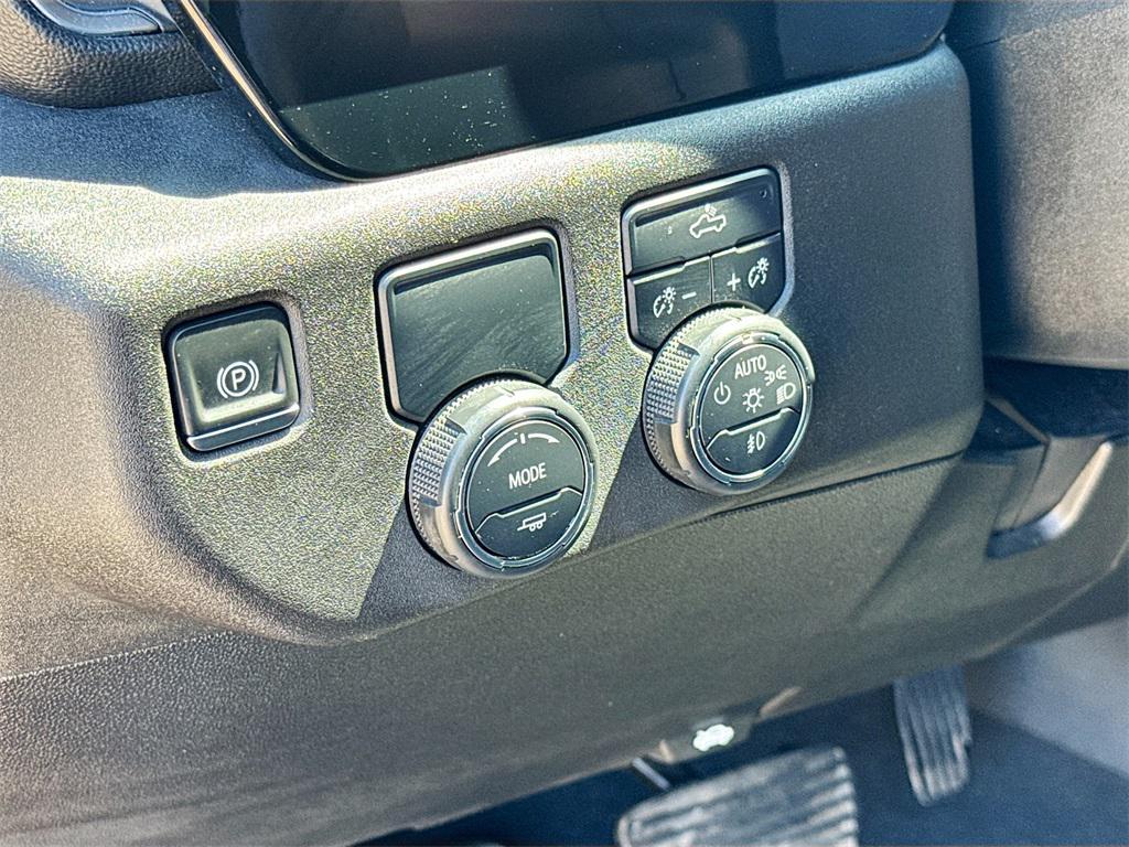 used 2023 Chevrolet Silverado 1500 car, priced at $35,800