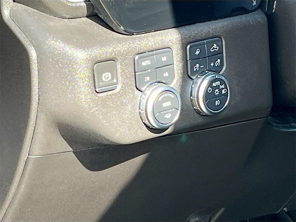 used 2023 GMC Sierra 1500 car, priced at $39,600
