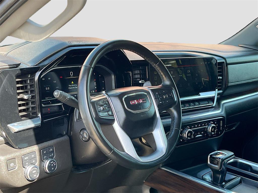 used 2023 GMC Sierra 1500 car, priced at $39,600