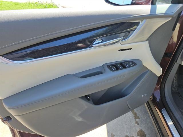 used 2023 Cadillac XT6 car, priced at $28,200
