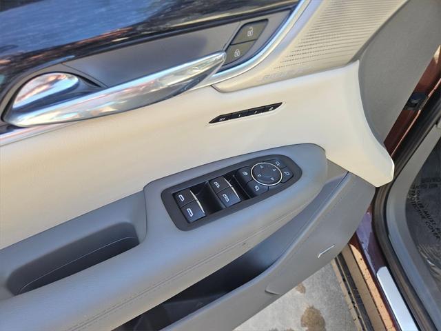 used 2023 Cadillac XT6 car, priced at $28,200