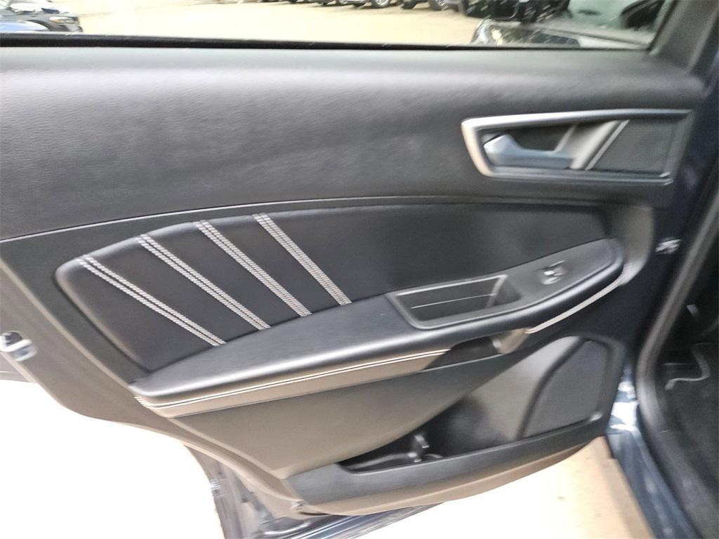 used 2022 Ford Edge car, priced at $27,000