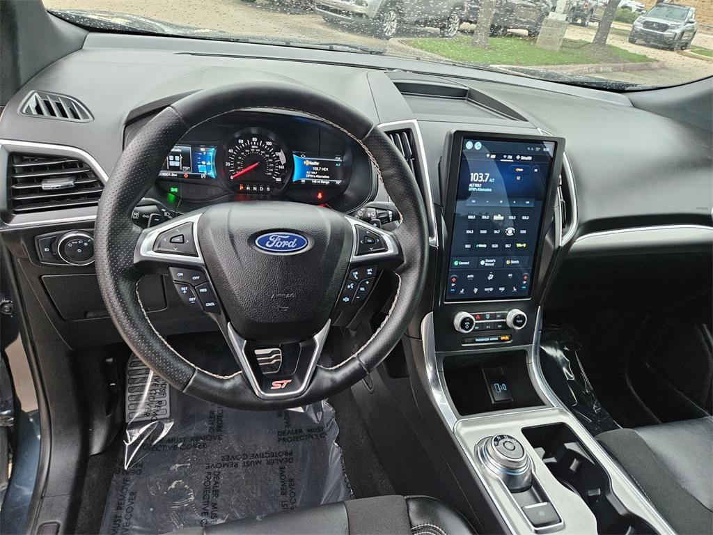 used 2022 Ford Edge car, priced at $27,000