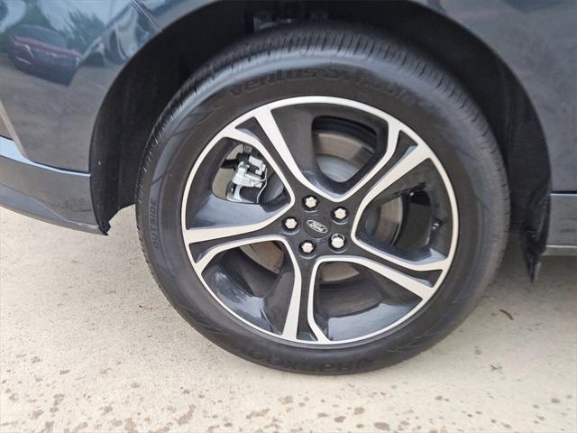 used 2022 Ford Edge car, priced at $28,500