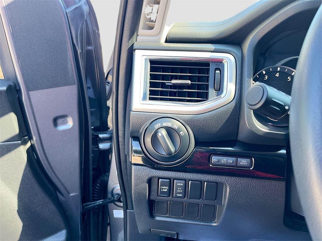 used 2021 Nissan Titan car, priced at $27,100