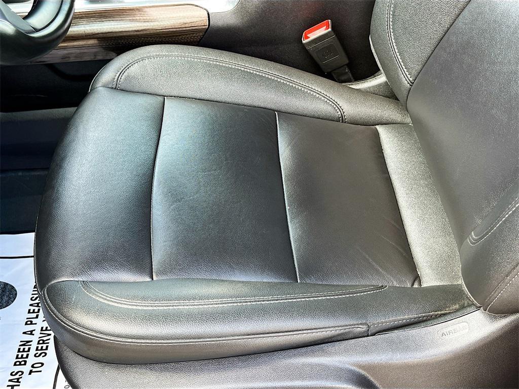 used 2024 Chevrolet Silverado 1500 car, priced at $42,900