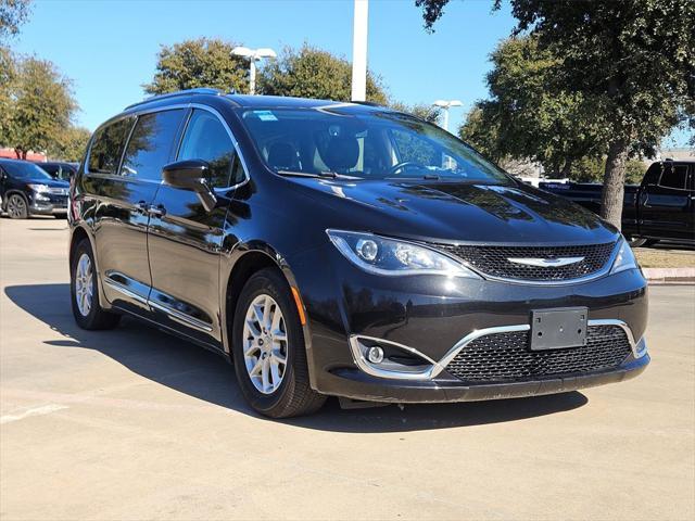 used 2020 Chrysler Pacifica car, priced at $20,500