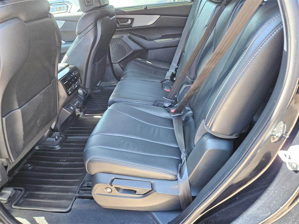 used 2024 Acura MDX car, priced at $36,900