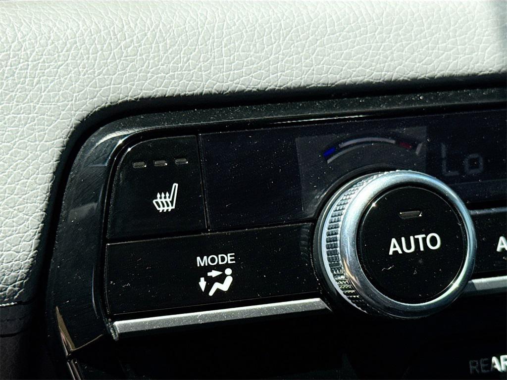 used 2023 Honda Pilot car, priced at $33,100