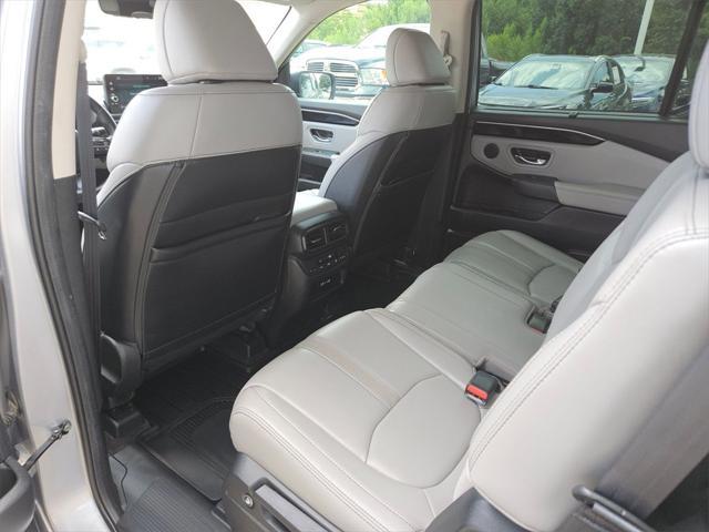 used 2023 Honda Pilot car, priced at $33,100