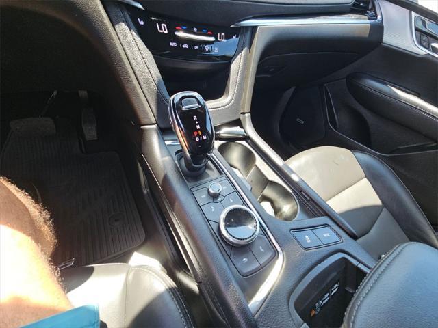 used 2022 Cadillac XT5 car, priced at $30,000