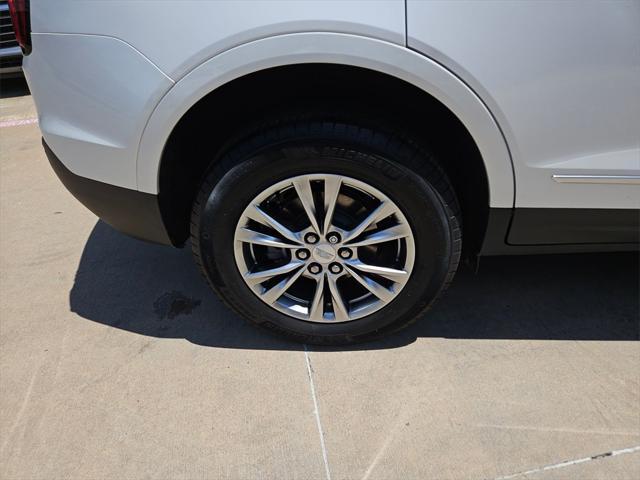used 2022 Cadillac XT5 car, priced at $33,000