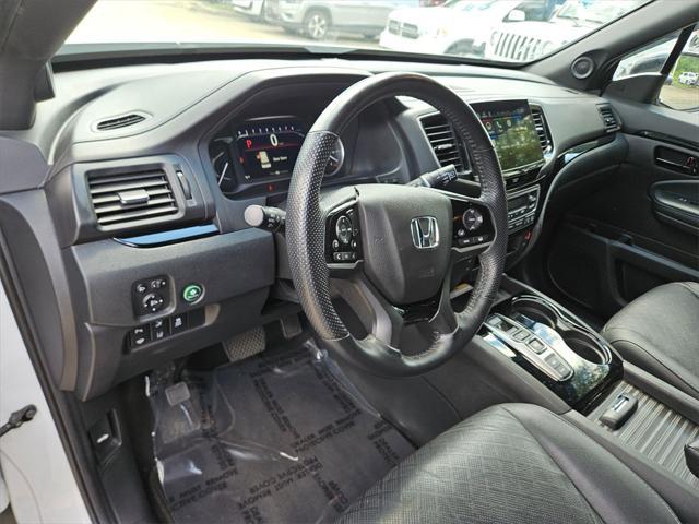 used 2022 Honda Passport car, priced at $30,000