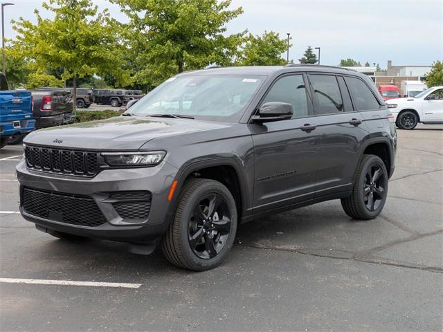 new 2025 Jeep Grand Cherokee car, priced at $42,910
