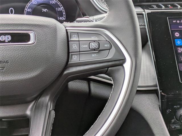 new 2025 Jeep Grand Cherokee car, priced at $42,910