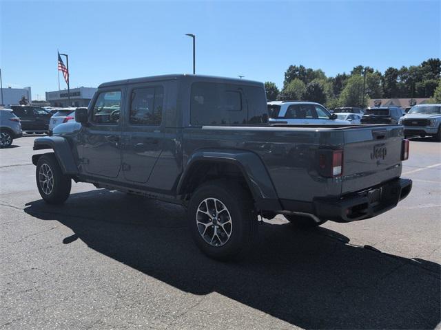 new 2025 Jeep Gladiator car, priced at $47,253