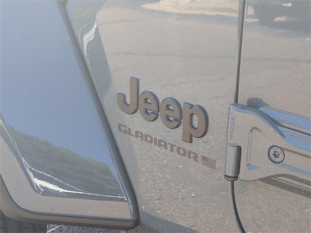 new 2025 Jeep Gladiator car, priced at $47,253