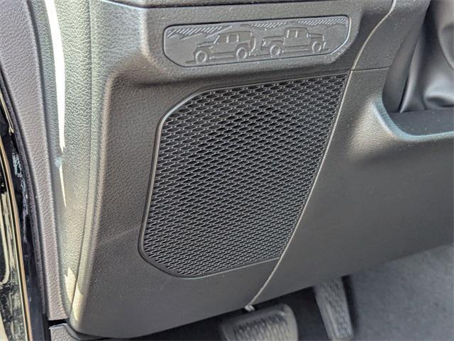 new 2025 Jeep Gladiator car, priced at $47,253