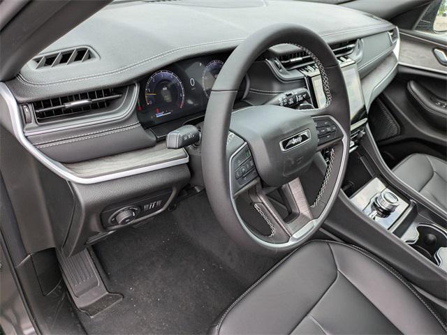 new 2025 Jeep Grand Cherokee car, priced at $44,935