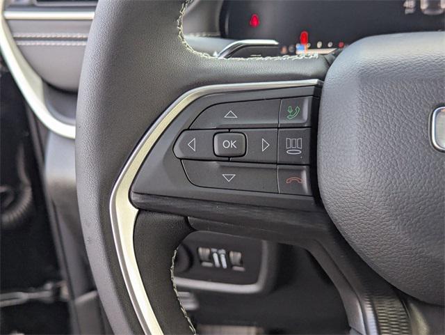 new 2025 Jeep Grand Cherokee car, priced at $38,675