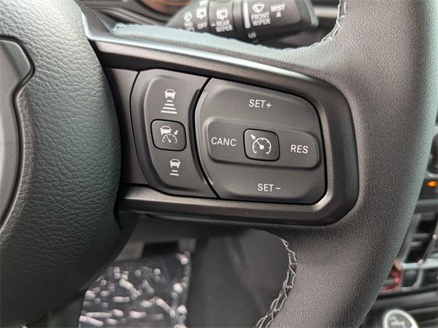 new 2025 Jeep Wrangler car, priced at $51,531