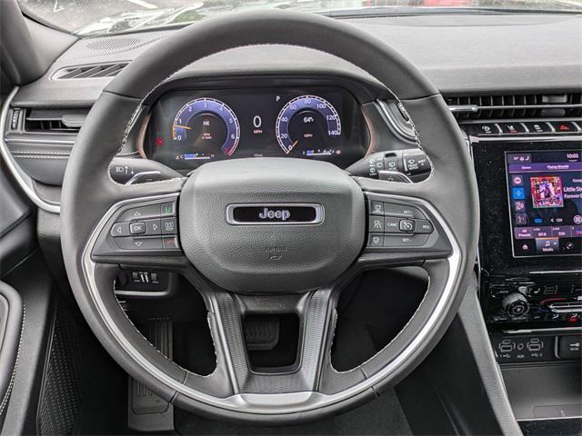 new 2025 Jeep Grand Cherokee car, priced at $44,910