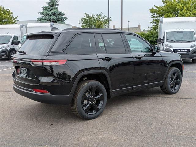 new 2025 Jeep Grand Cherokee car, priced at $44,910