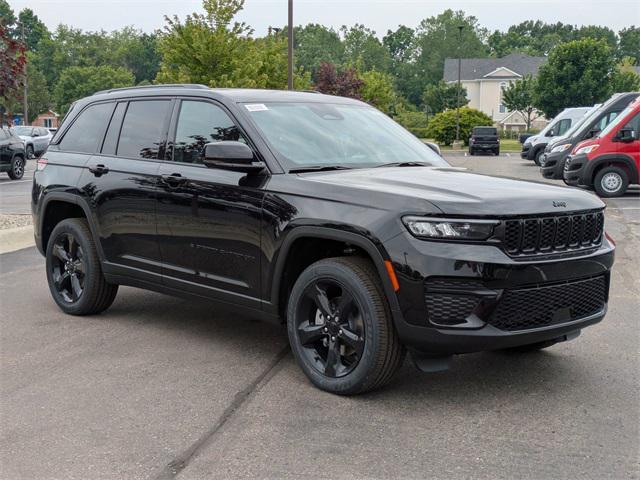 new 2025 Jeep Grand Cherokee car, priced at $44,910