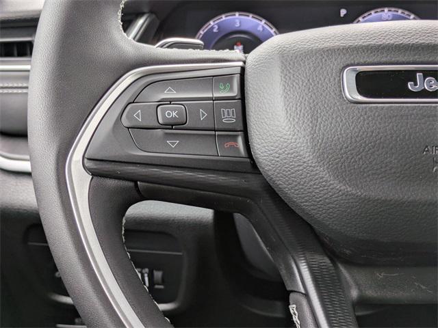 new 2025 Jeep Grand Cherokee car, priced at $44,910