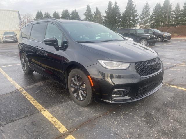 used 2021 Chrysler Pacifica car, priced at $29,025