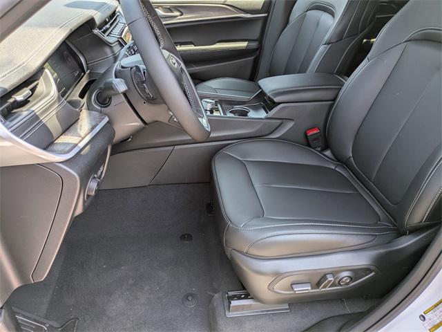 new 2025 Jeep Grand Cherokee car, priced at $44,426