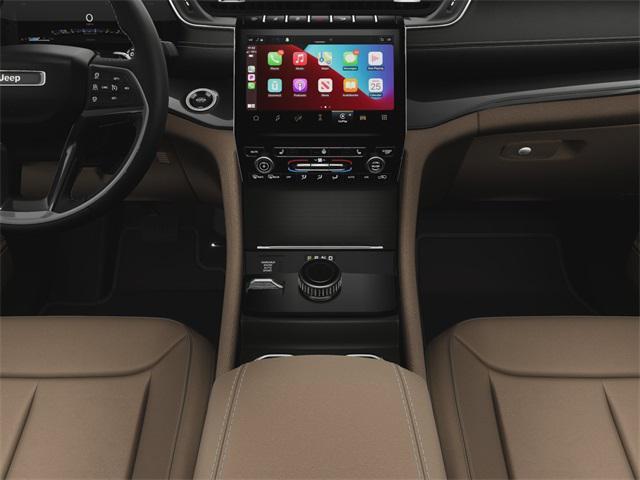 new 2025 Jeep Grand Cherokee car, priced at $41,947