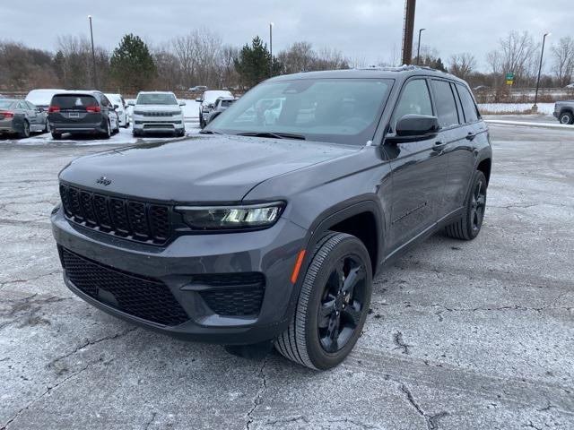 used 2023 Jeep Grand Cherokee car, priced at $33,716