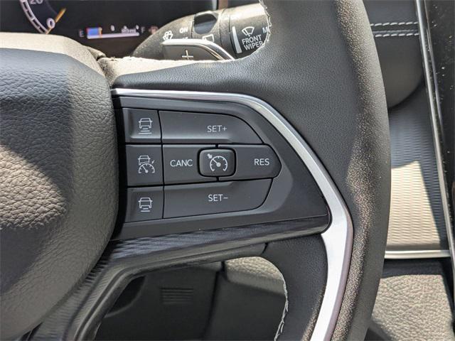 new 2025 Jeep Grand Cherokee car, priced at $38,675