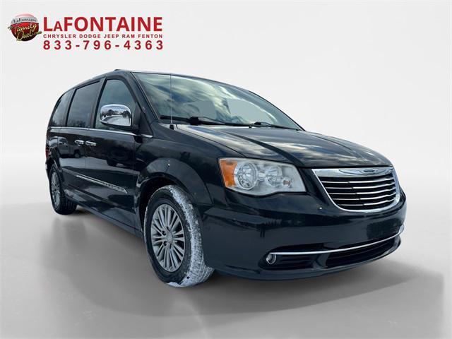 used 2014 Chrysler Town & Country car, priced at $9,186