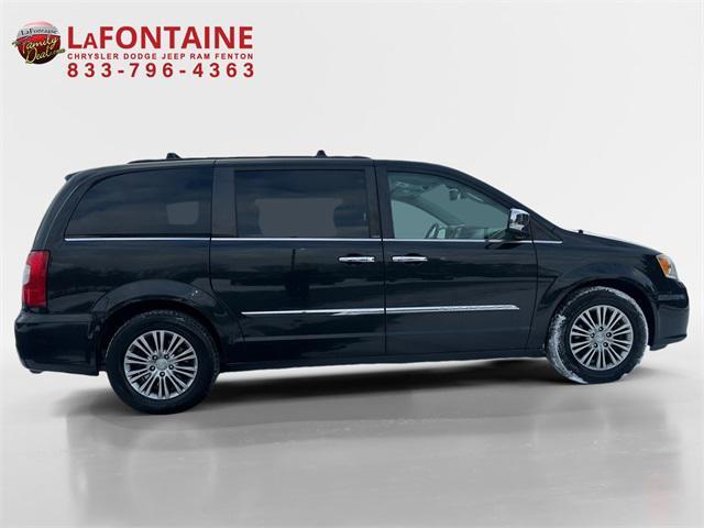 used 2014 Chrysler Town & Country car, priced at $9,186