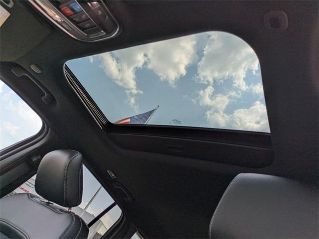 new 2025 Jeep Grand Cherokee car, priced at $42,720