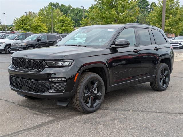 new 2025 Jeep Grand Cherokee car, priced at $47,085