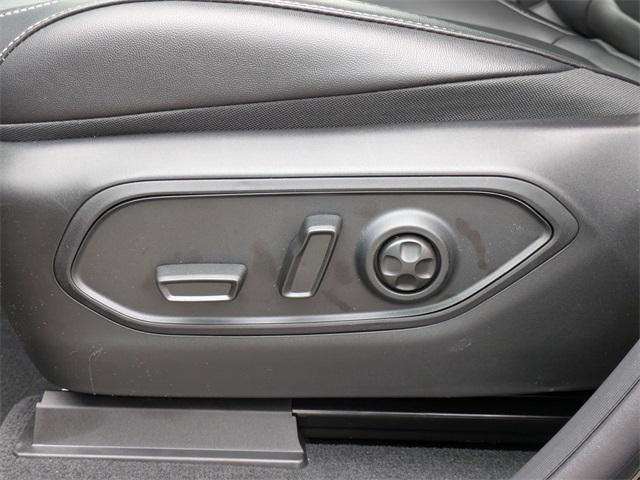 new 2025 Jeep Grand Cherokee car, priced at $47,085
