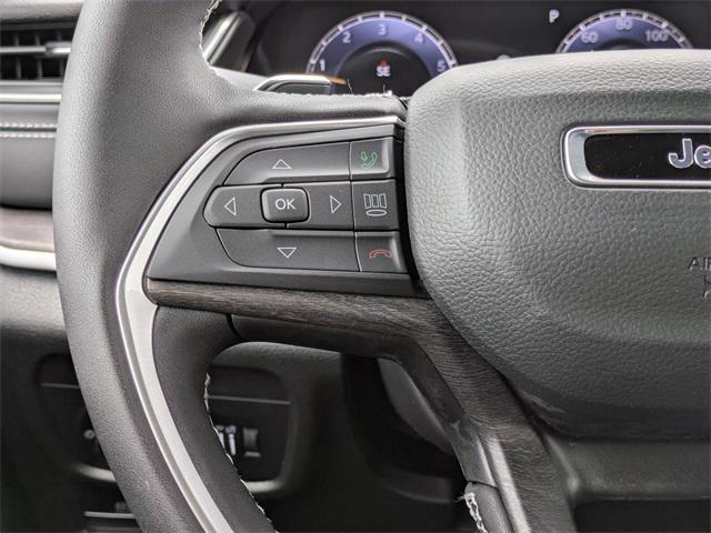 new 2025 Jeep Grand Cherokee car, priced at $47,085