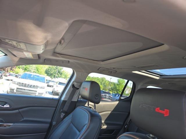 used 2022 GMC Acadia car, priced at $27,089
