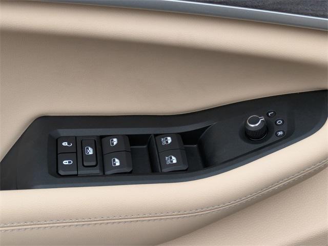 new 2025 Jeep Grand Cherokee car, priced at $44,755